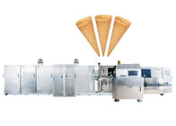 Linea di produzione su ordinazione del cono dello zucchero del rullo/macchina del gelato industriale con il sistema del carro armato e di pompaggio della pastella